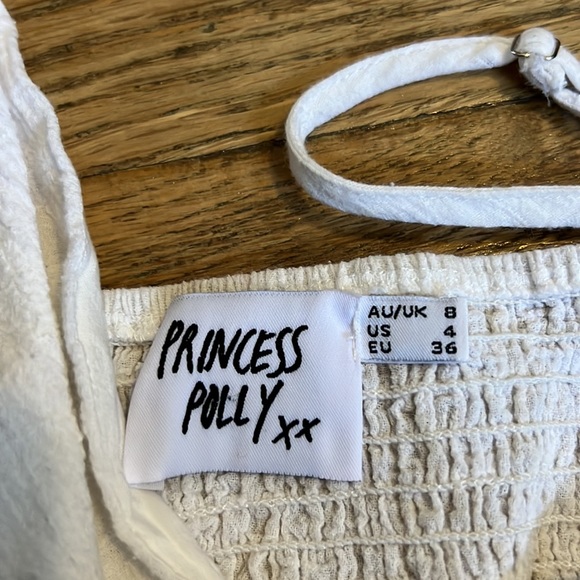 White crop top - Picture 2 of 3